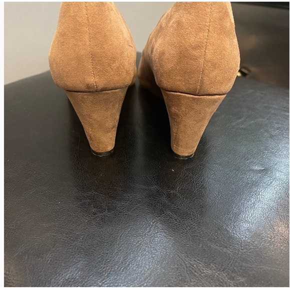 Simply Styled ladies tan faux suede wedge shoes, Agatha size 10M - Picture 2 of 6